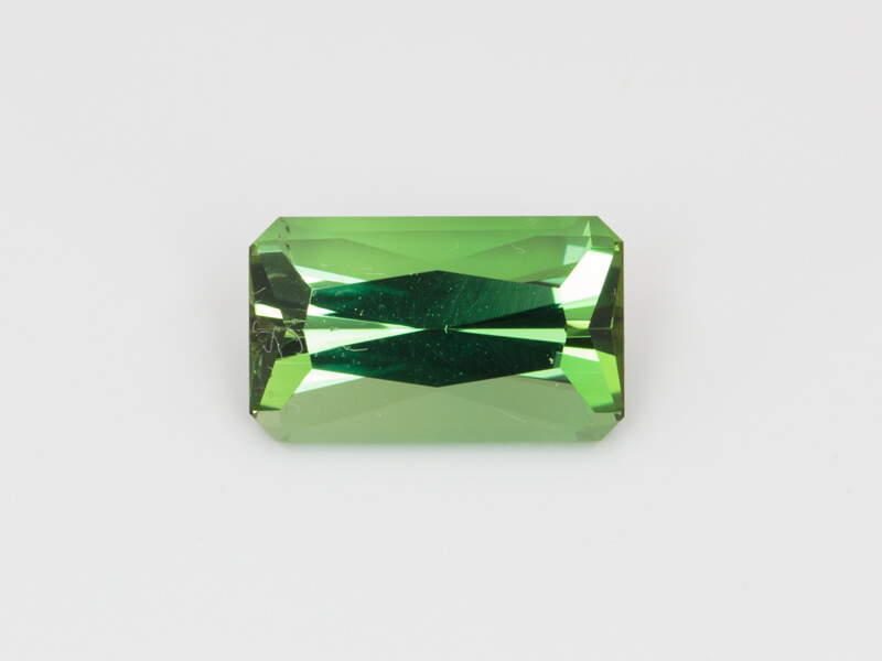 Em Cut 3.17ct Green